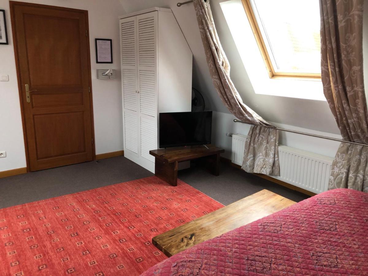 La Ferme De La Place Bouvines Zewnętrze zdjęcie